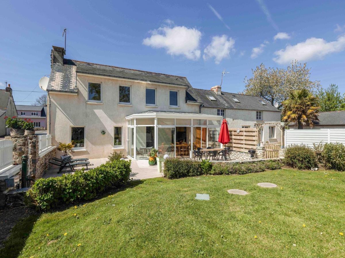 Ferienhaus In La Brisette With Garden